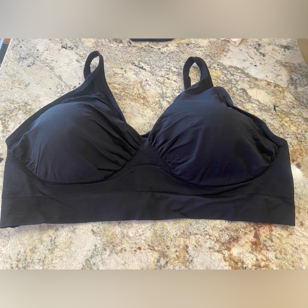 Anybody Wirefree Seamless Cuplift Bra Black Size 4X